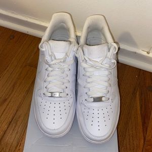 All White Air Force 1 ‘07
